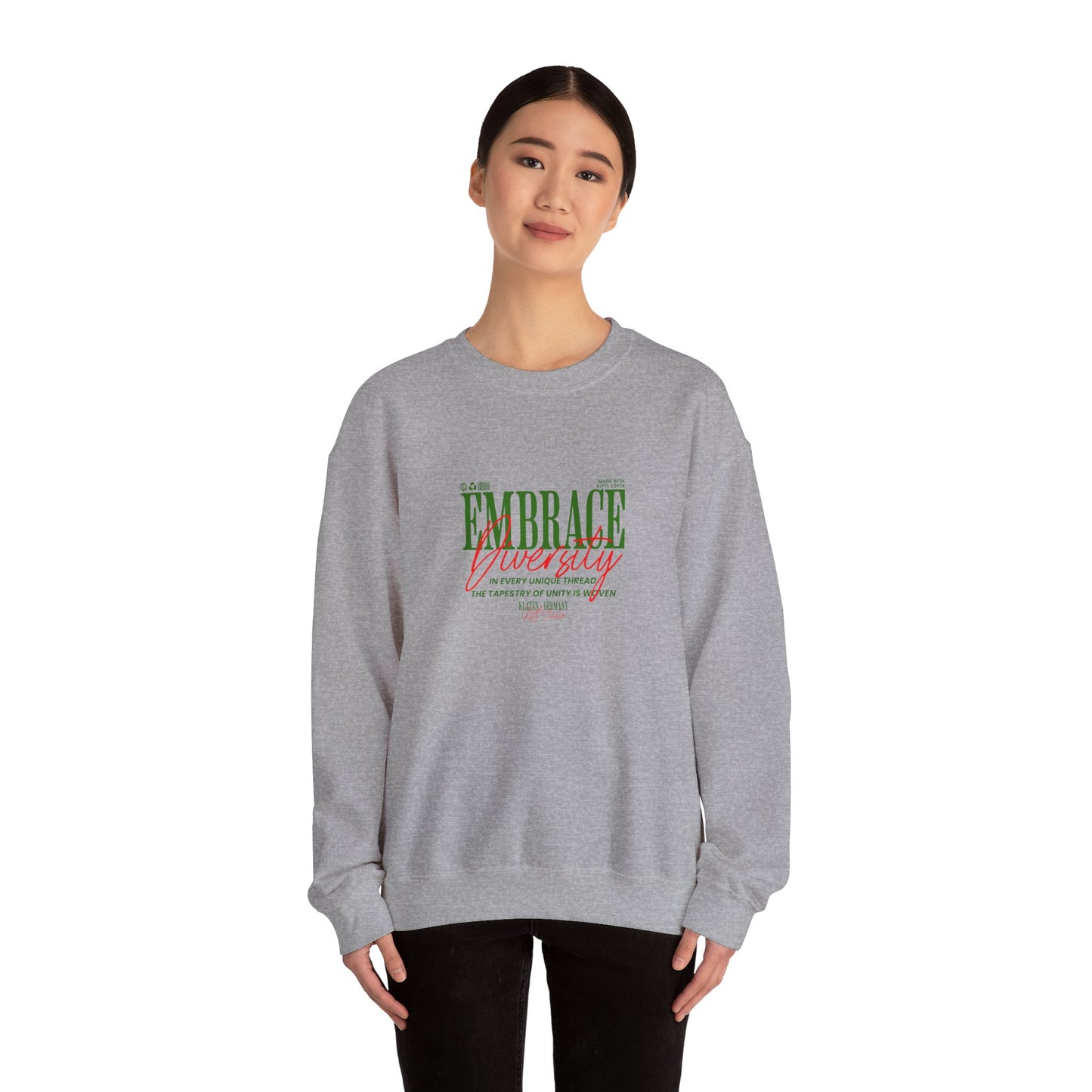 Unisex Heavy Blend™ Crewneck Sweatshirt sudadera  Embrace