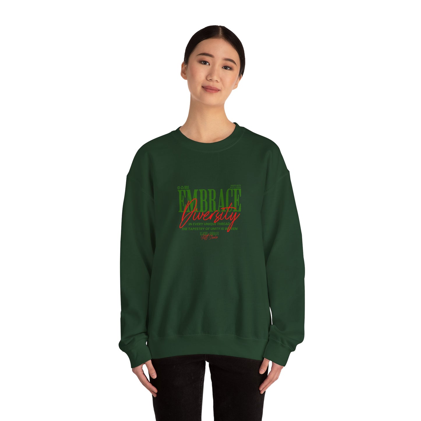 Unisex Heavy Blend™ Crewneck Sweatshirt sudadera  Embrace