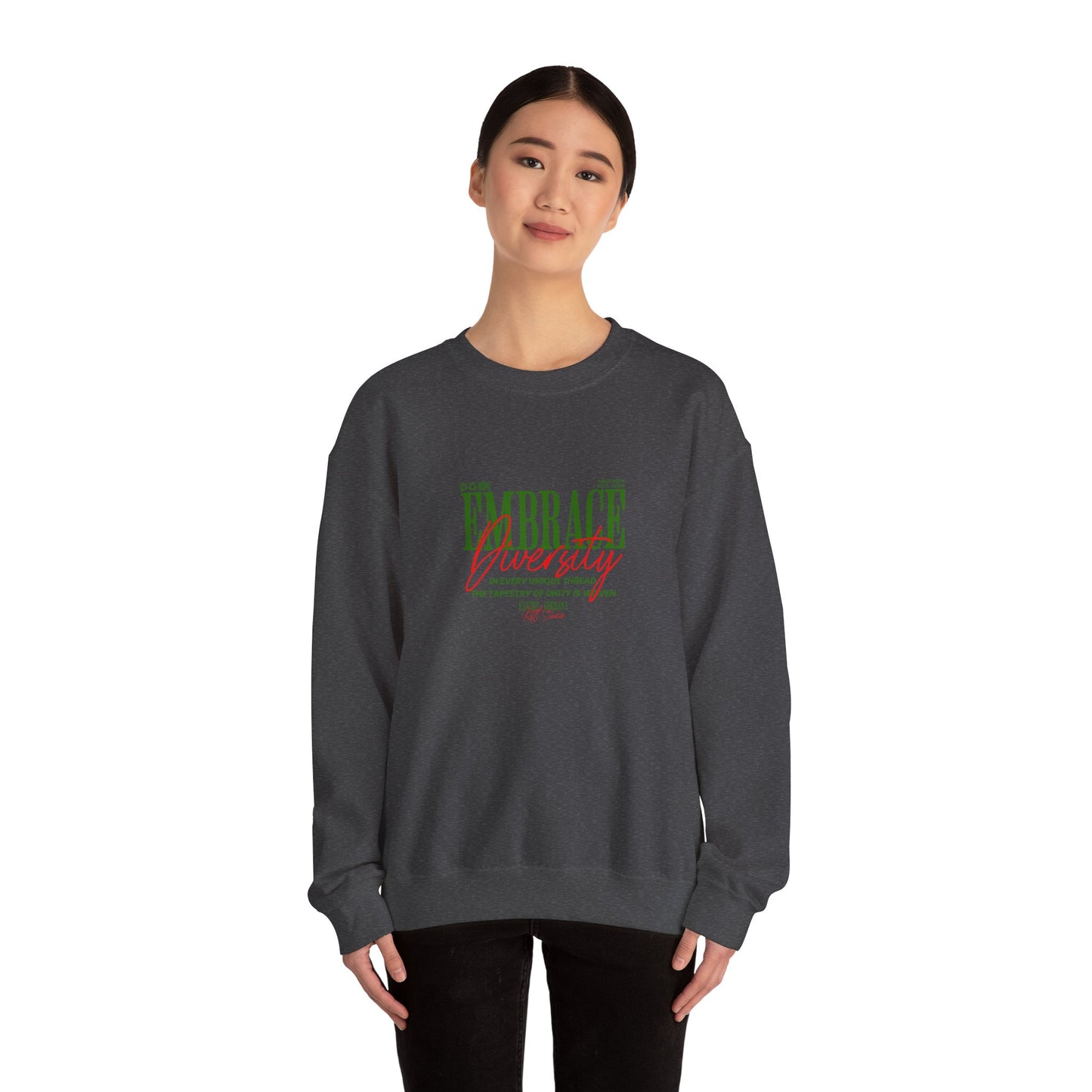 Unisex Heavy Blend™ Crewneck Sweatshirt sudadera  Embrace